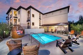 Riverside Luxury Residences